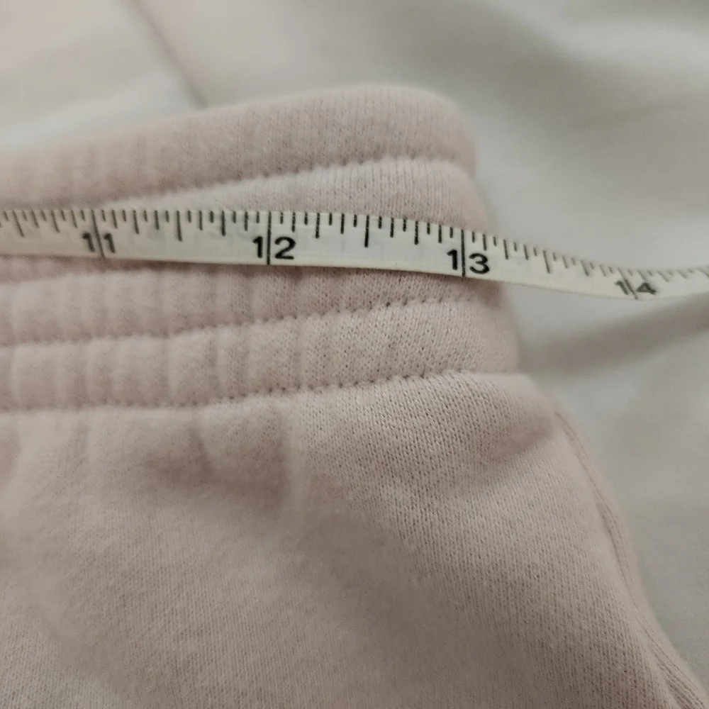 Aritzia TNA Cream Athletic Shorts